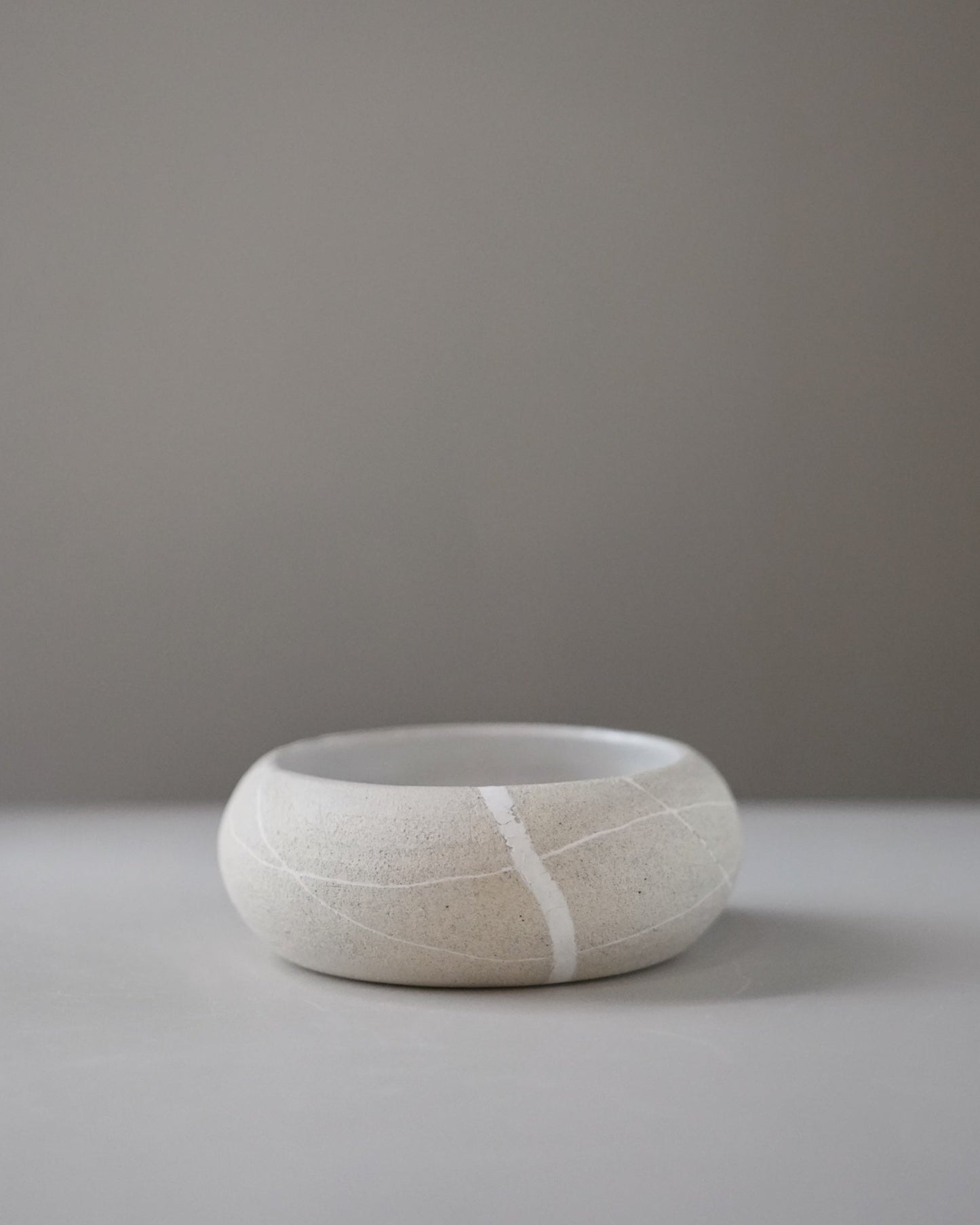 Stillness Pebble 017 / 2-Way Bowl Plate