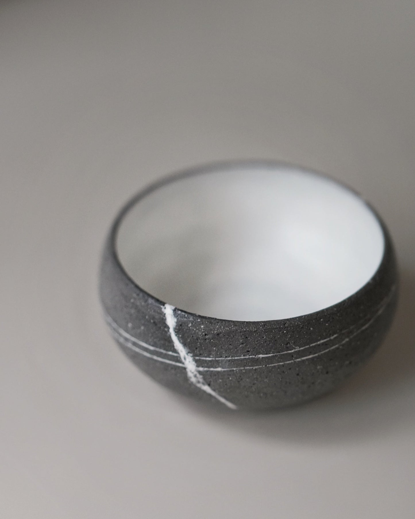 Stillness Pebble 016 / Bowl