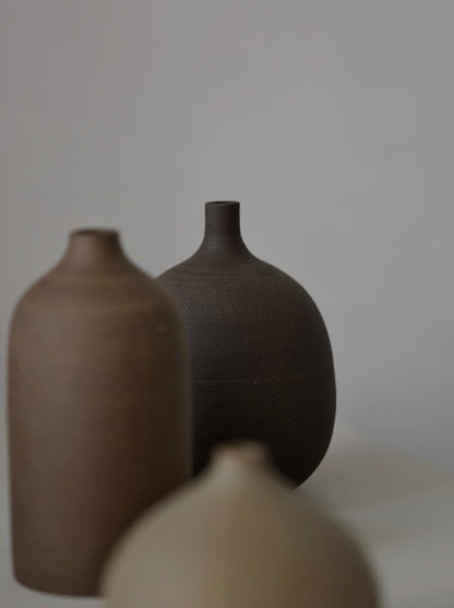 Dark Cocao Round Bud Vase