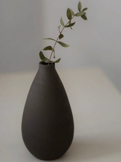 Dark Teardrop Bottle Vase