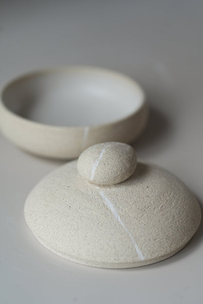 Stillness Pebble 036 / Beige Box
