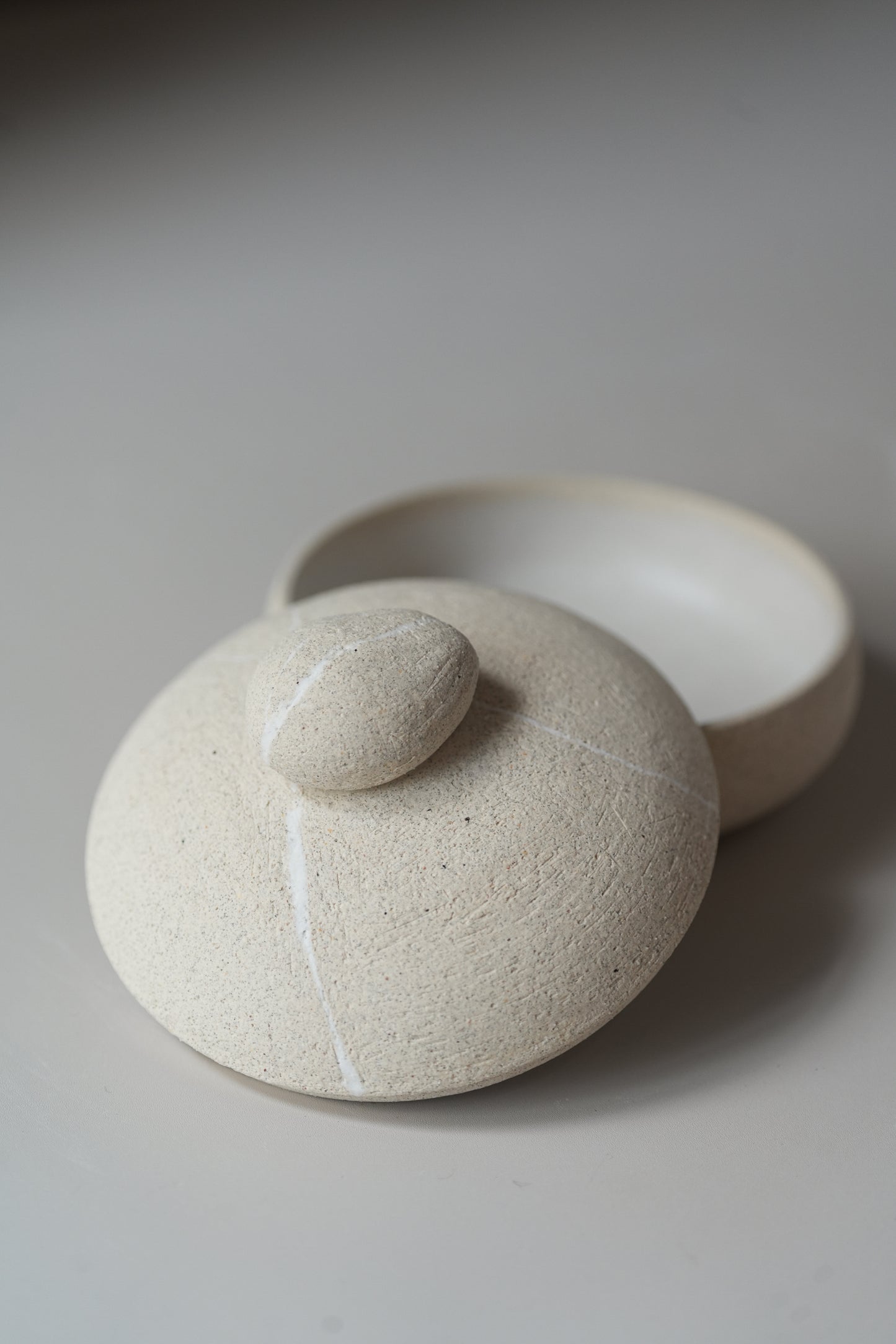 Stillness Pebble 036 / Beige Box