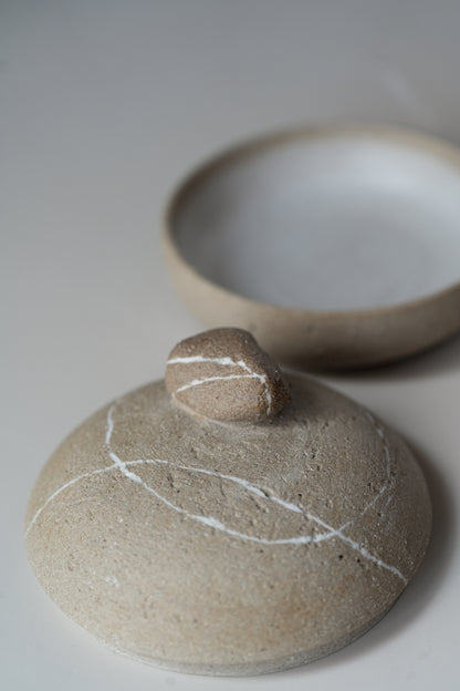 Stillness Pebble 032 / Brown Box