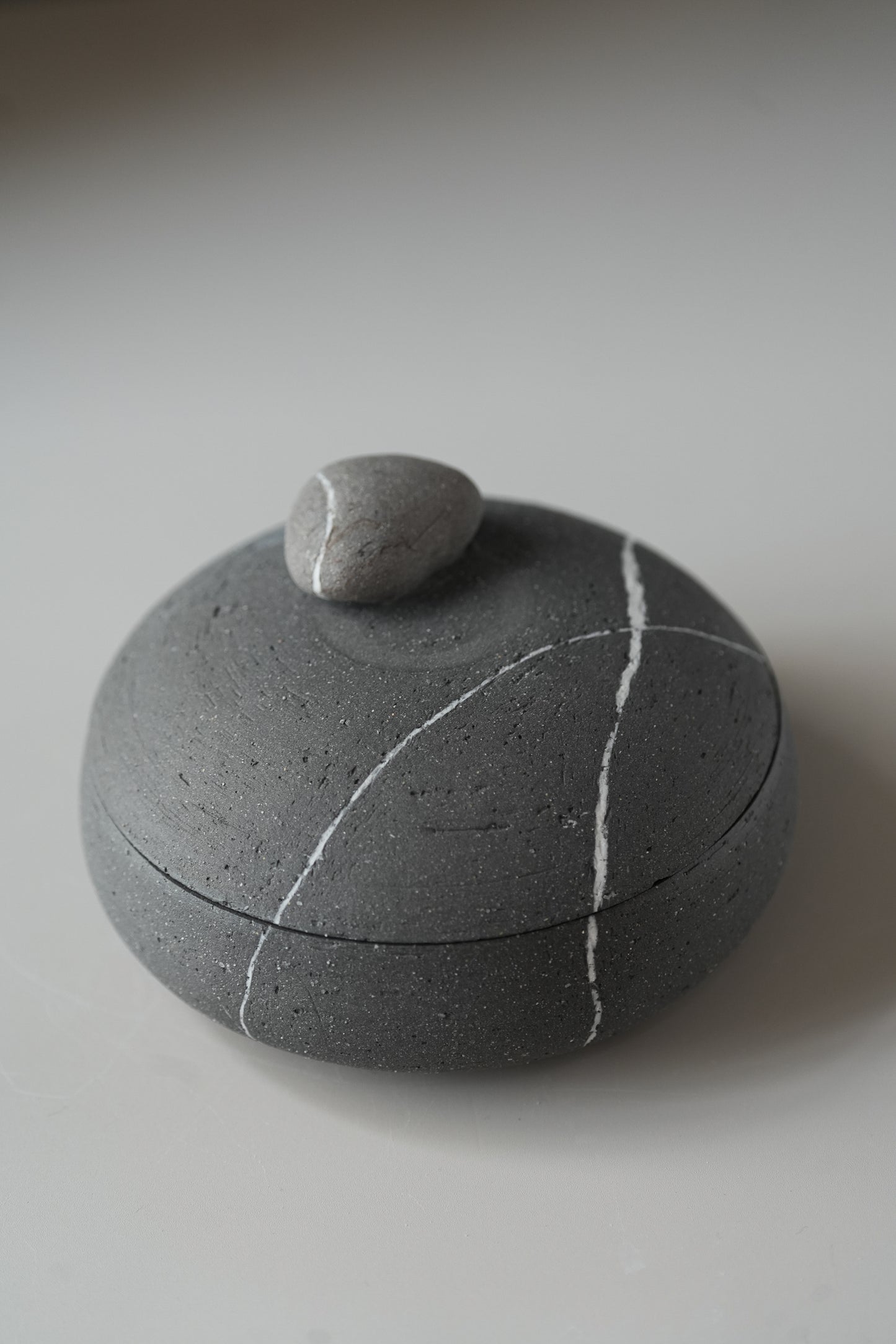Stillness Pebble 034 / Dark Grey Box