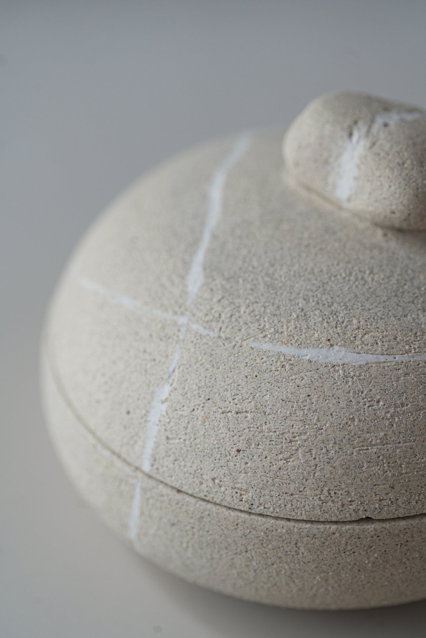 Stillness Pebble 033 / Beige Box