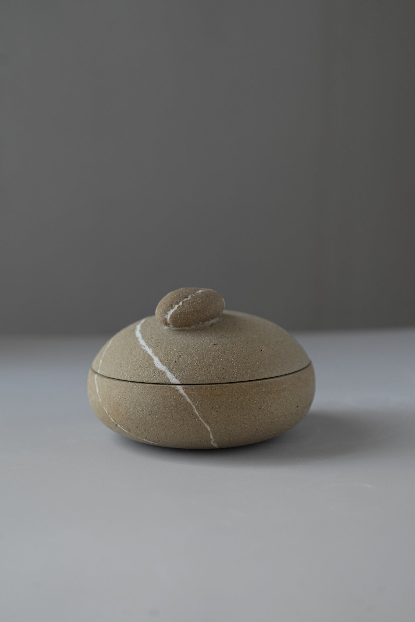 Stillness Pebble 039 / Brown Box