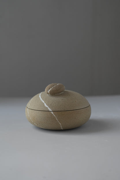 Stillness Pebble 039 / Brown Box